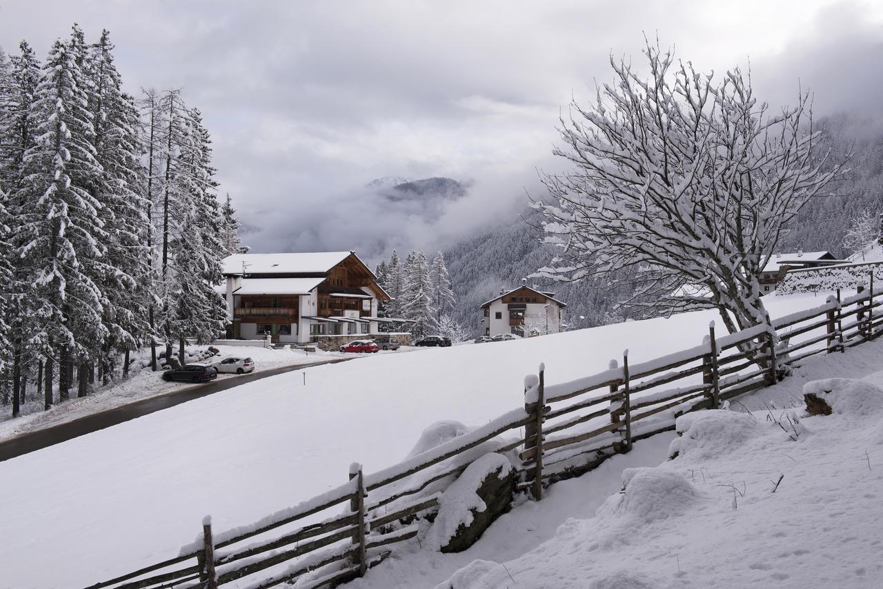 Hotel Arnstein St. Gertraud im Ultental Exterior foto