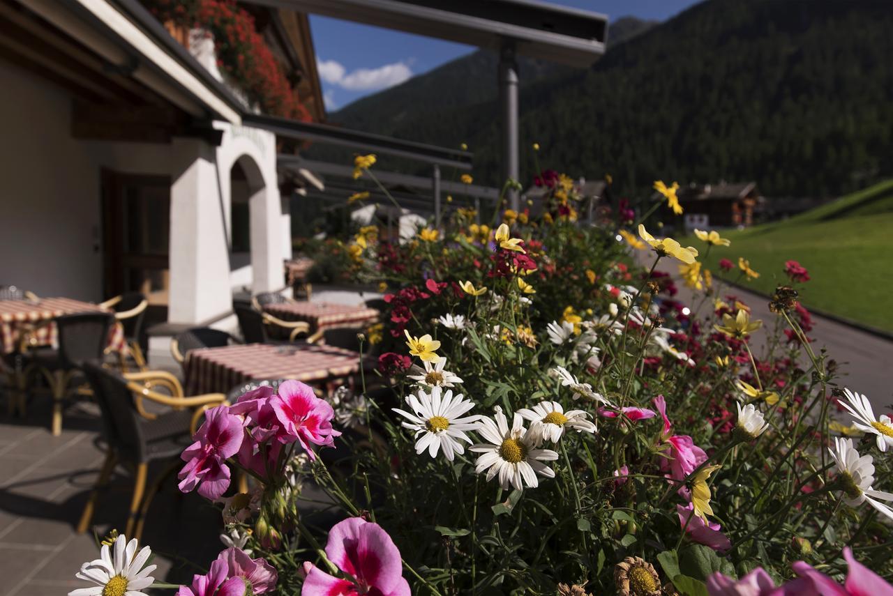 Hotel Arnstein St. Gertraud im Ultental Exterior foto